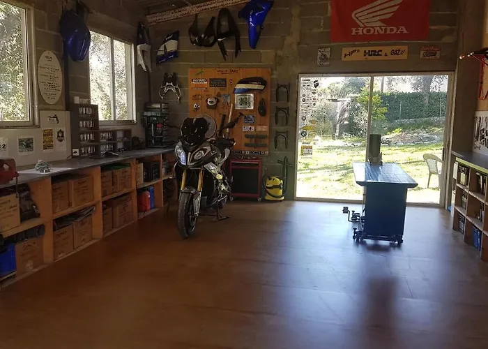 Gasthuis Corsica Paddock